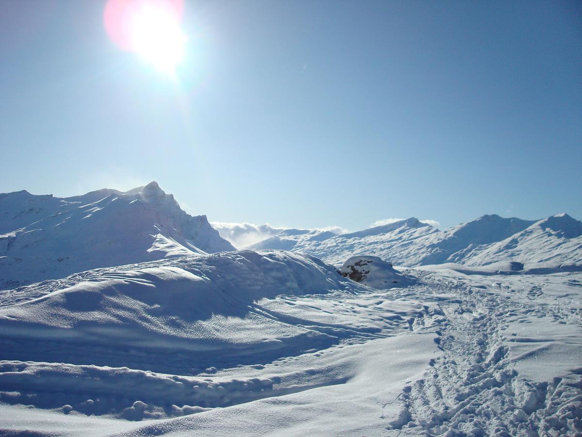 Hôtel Berghaus Obergmeind à Tschappina Extérieur photo